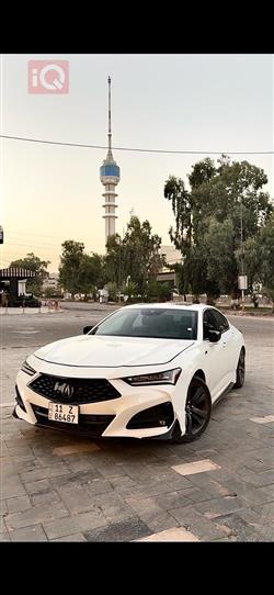 هۆندا ئاکیورا TLX